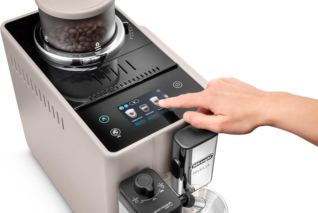 De'Longhi Rivelia EXAM440.55.W Kaffeevollautomat mit LatteCrema Milchsystem, Wechselbarer Bohnenbehälter, 16 Kaffee- & Milchgetränke auf Knopfdruck, Extra-Shot-Funktion, 3,5 Touch-Display, Weiß